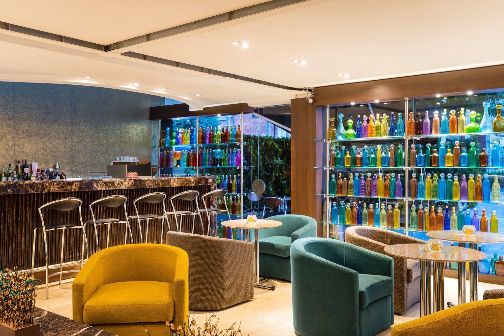 Hotel Lugano Suites Богота Екстериор снимка