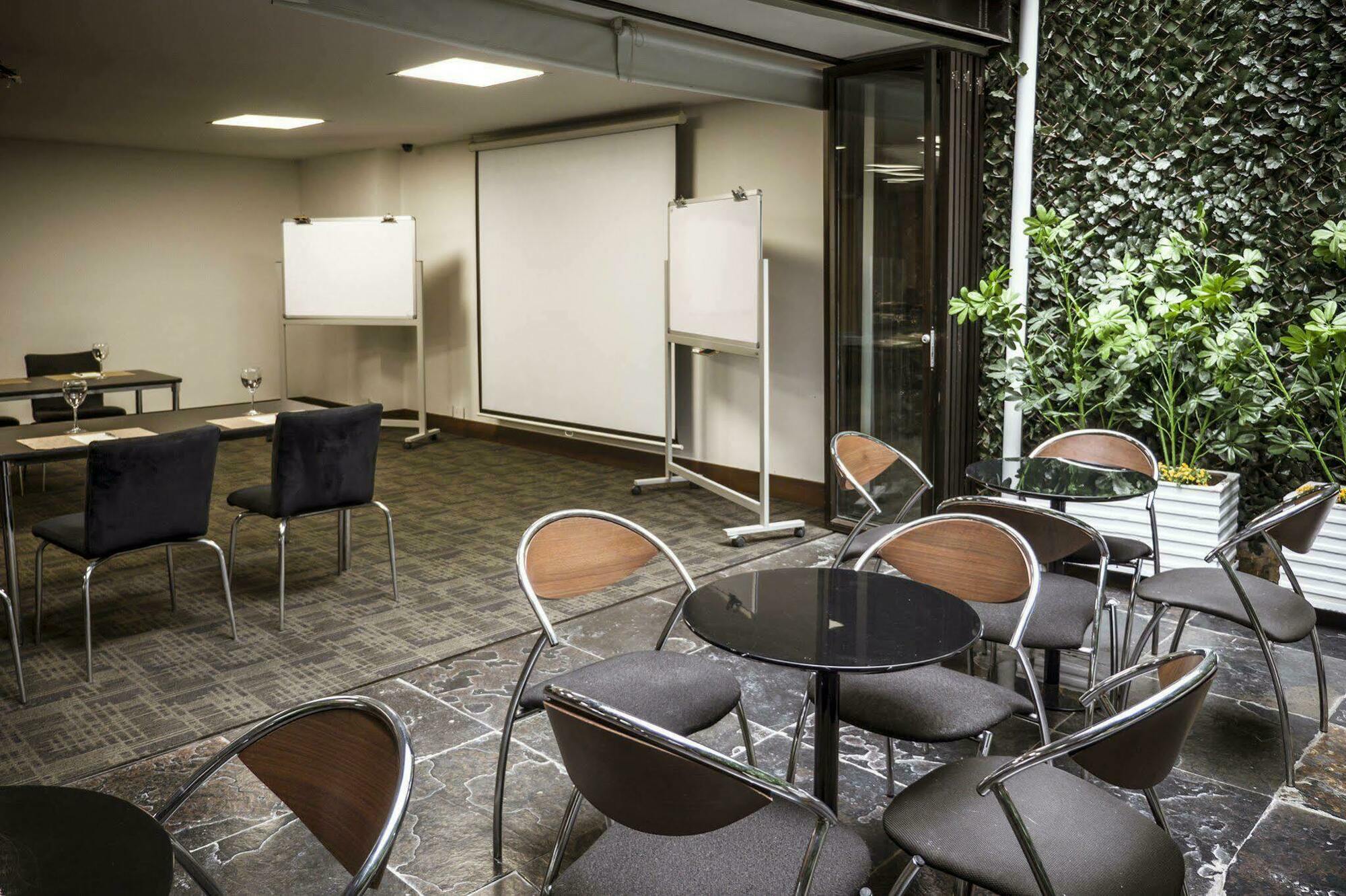 Hotel Lugano Suites Богота Екстериор снимка